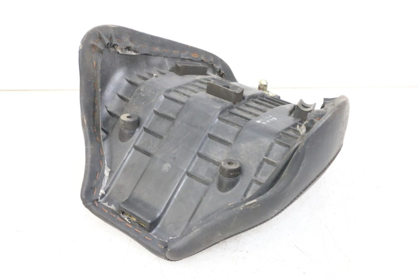 photo de BANCO DIANTEIRO HYOSUNG GV AQUILA 125 (2000 - 2009) - Detalhe da peça