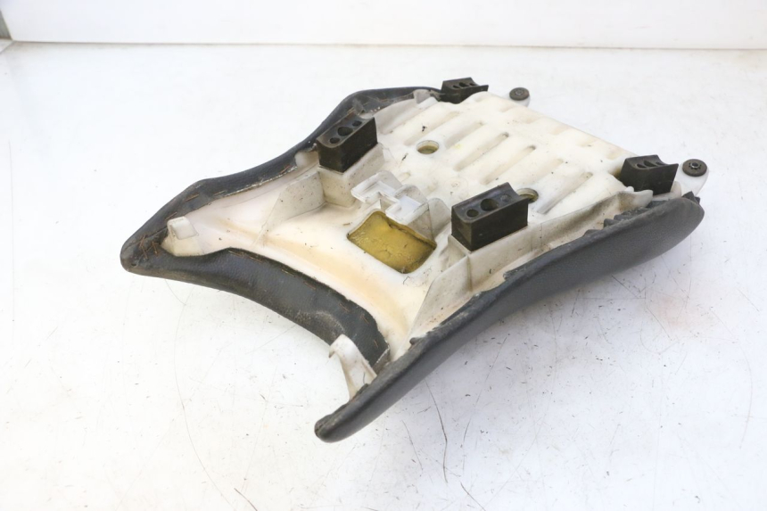 photo de BANCO DIANTEIRO HONDA CBF 125 (2009 - 2015) - Detalhe da peça
