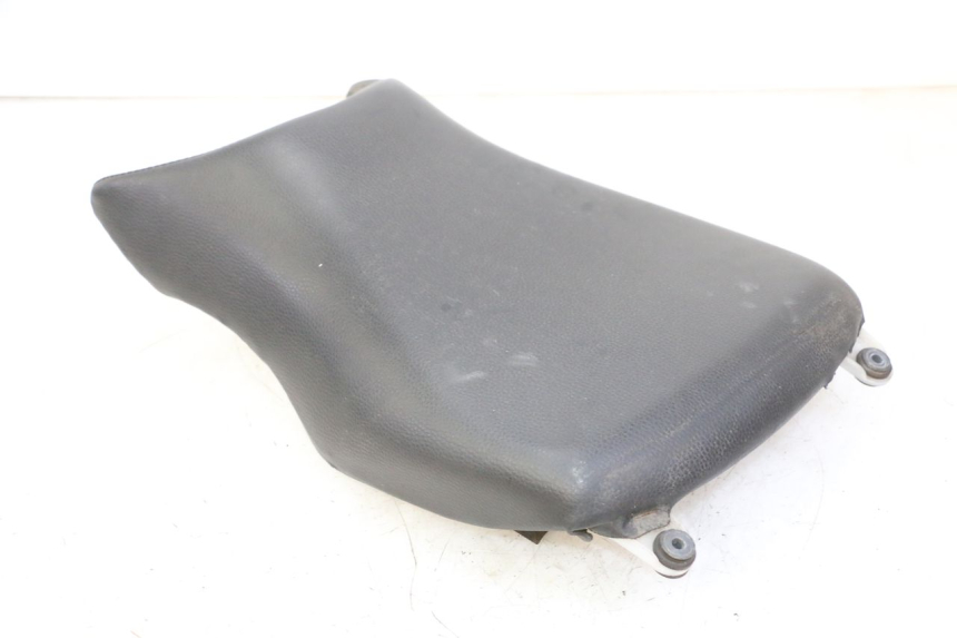photo de BANCO DIANTEIRO HONDA CBF 125 (2009 - 2015) - Vista de perto