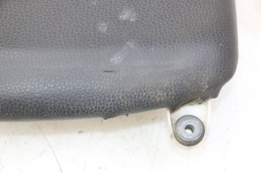 photo de BANCO DIANTEIRO HONDA CBF 125 (2009 - 2015) - Estado da superfície