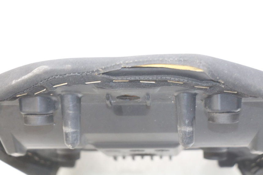photo de BANCO DIANTEIRO YAMAHA MT ABS 125 (2014 - 2018) - Detalhe da peça