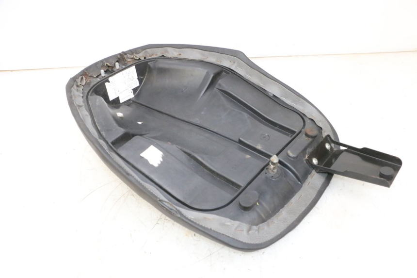 photo de BANCO DIANTEIRO YAMAHA NEOS NEO'S 4T 50 (2008 - 2016) - Estado da superfície