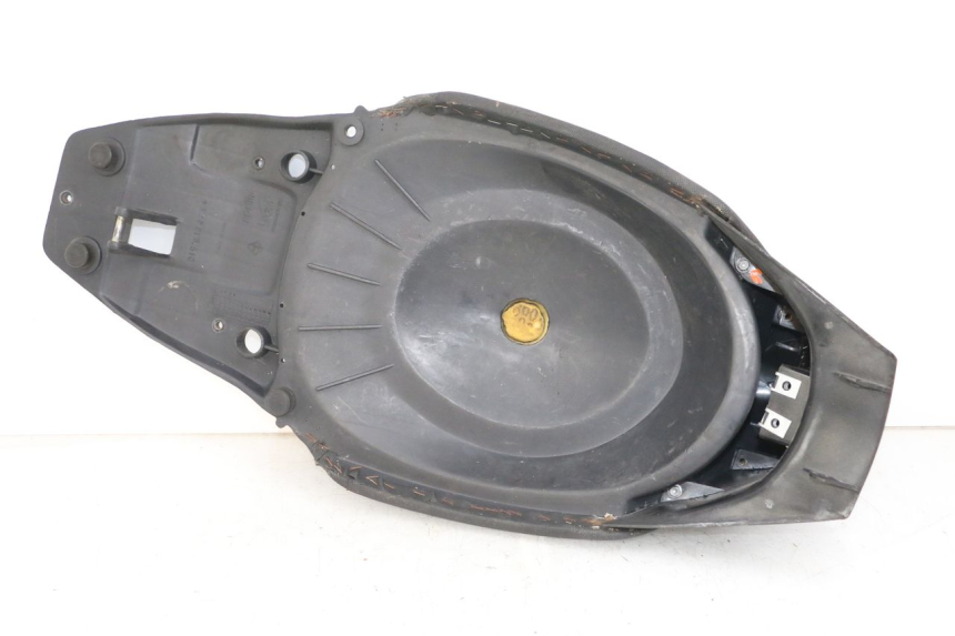 photo de BANCO DIANTEIRO APRILIA SR CARB LC 2T 50 (2004 - 2012) - Estado da superfície
