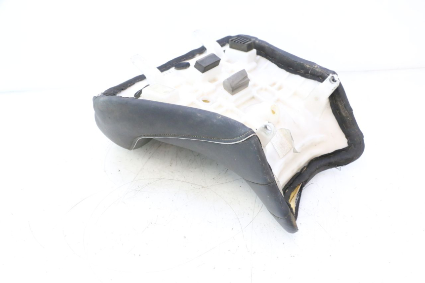 photo de BANCO DIANTEIRO SUZUKI SV S 650 (2003 - 2009) - Pontos de fixação