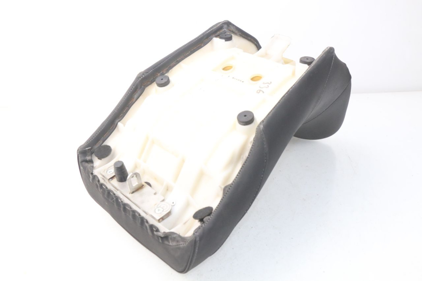 photo de BANCO DIANTEIRO YAMAHA TDM ABS 900 (2002 - 2014) - Pontos de fixação