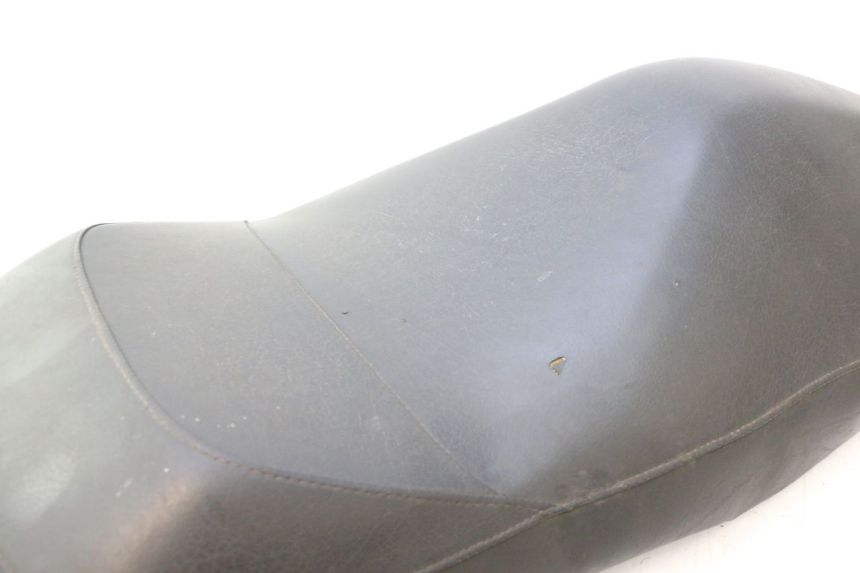 photo de BANCO DIANTEIRO YAMAHA YP MAJESTY 125 (1998 - 2001) - Detalhe da peça
