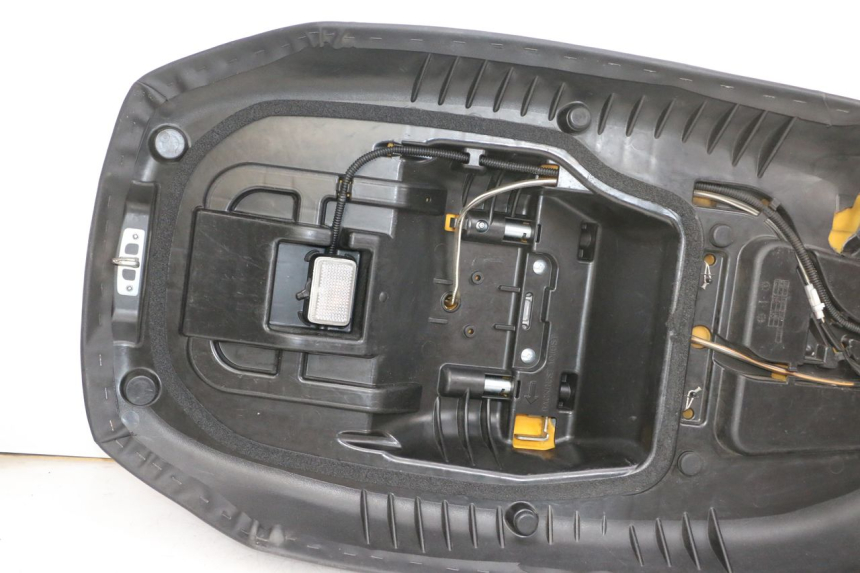 photo de SELIM SUZUKI BURGMAN 650 (2013 - 2020) - Vista de perto