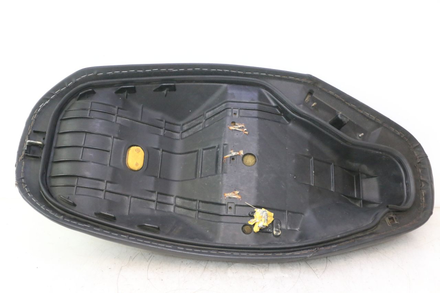 photo de SELIM HONDA FES PANTHEON 2T 125 (1998 - 2002) - Pontos de fixação