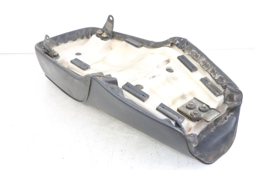 photo de SELIM SUZUKI GN 125 (1997 - 2000) - Outro ângulo de visão