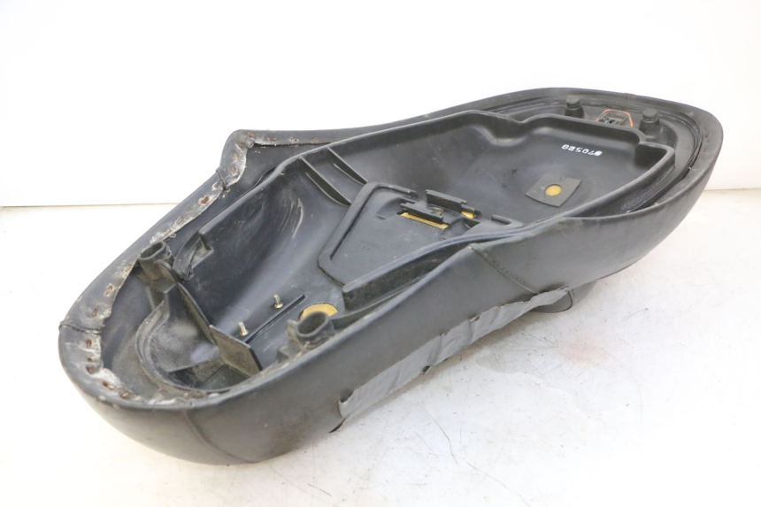 photo de SELIM KYMCO GRAND DINK 125 (2008 - 2014) - Zoom do estado de desgaste