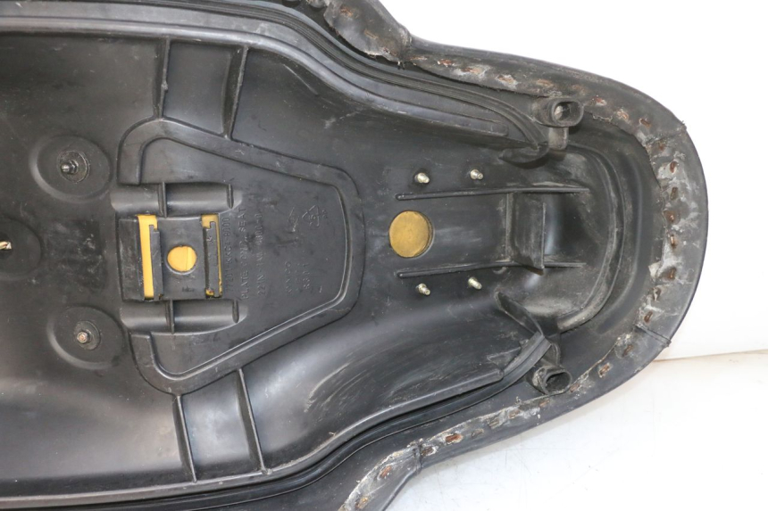 photo de SELIM KYMCO GRAND DINK 125 (2008 - 2014) - Pontos de fixação