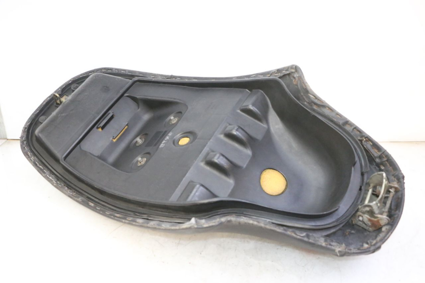 photo de SELIM KYMCO GRAND DINK 125 (2002 - 2007) - Detalhes característicos