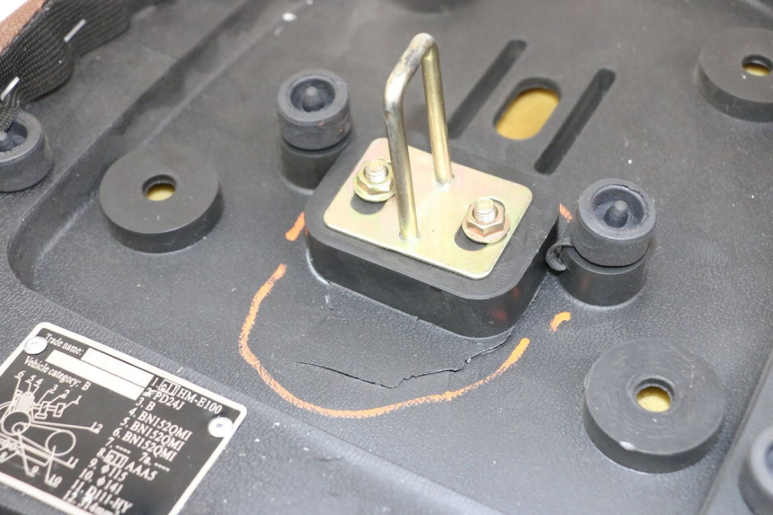 photo de SELIM JM MOTORS VX 125 (2022 - 2025) - Pontos de fixação
