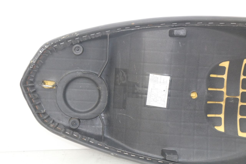 photo de SELIM PEUGEOT KISBEE 2T 50 (2010 - 2017) - Detalhes característicos