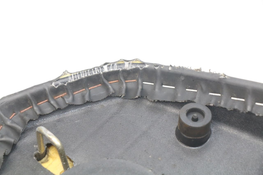 photo de SELIM PEUGEOT KISBEE 2T 50 (2010 - 2017) - Zoom do estado de desgaste