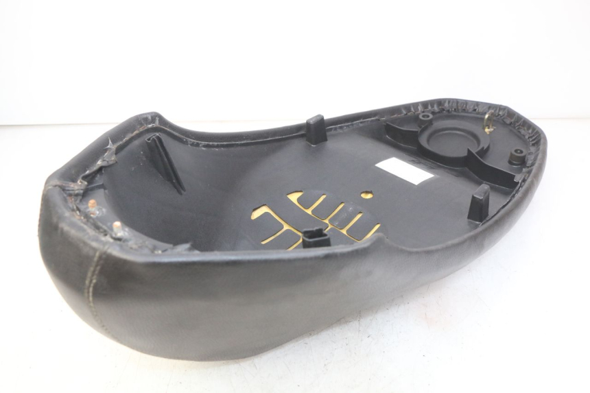 photo de SELIM PEUGEOT KISBEE 2T 50 (2010 - 2017) - Pontos de fixação
