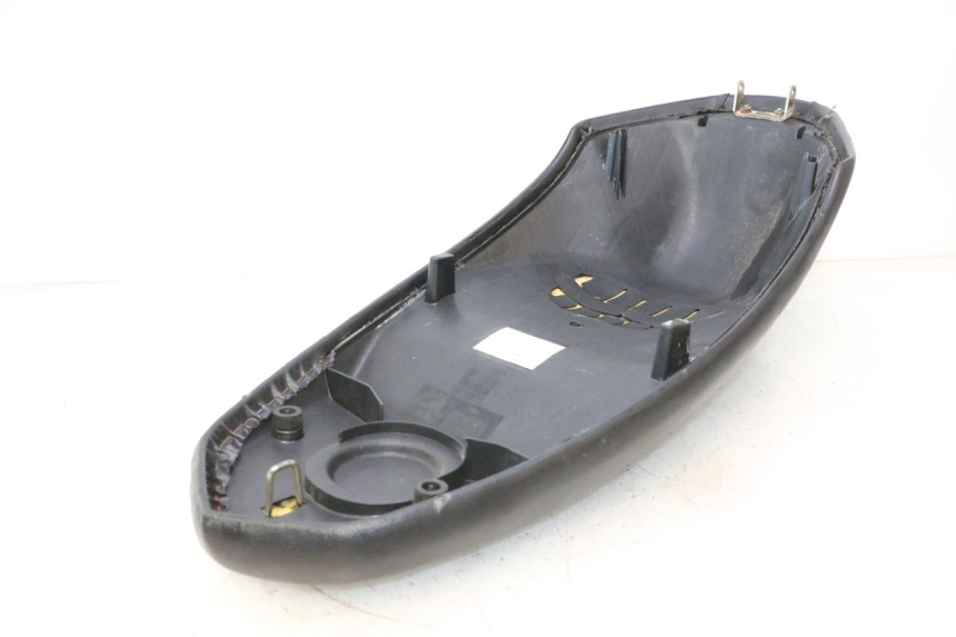 photo de SELIM PEUGEOT KISBEE 2T 50 (2010 - 2017) - Pontos de fixação