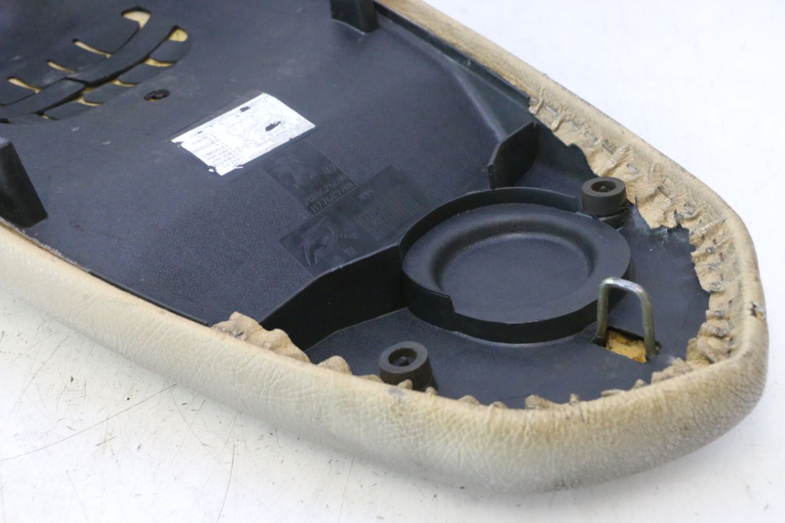 photo de SELIM PEUGEOT KISBEE 2T 50 (2010 - 2017) - Pontos de fixação