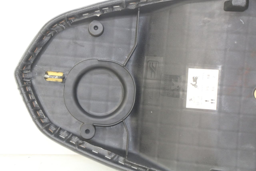 photo de SELIM PEUGEOT KISBEE 4T 50 (2018 - 2022) - Detalhes característicos