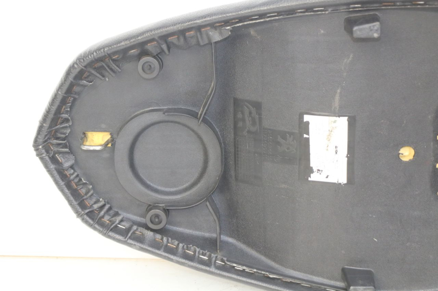 photo de SELIM PEUGEOT KISBEE 4T 50 (2010 - 2017) - Detalhes característicos