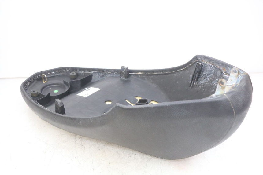 photo de SELIM PEUGEOT KISBEE 4T 50 (2018 - 2022) - Pontos de fixação