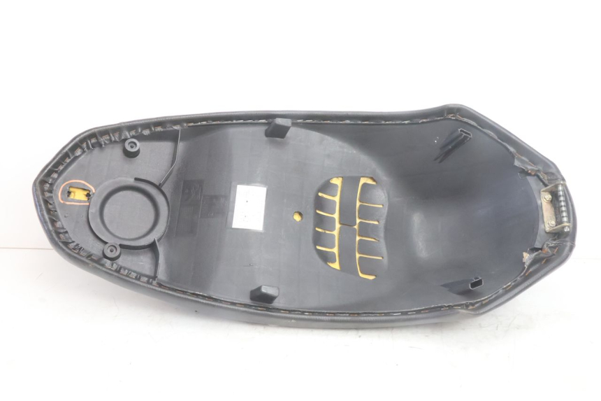 photo de SELIM PEUGEOT KISBEE 4T 50 (2010 - 2017) - Pontos de fixação