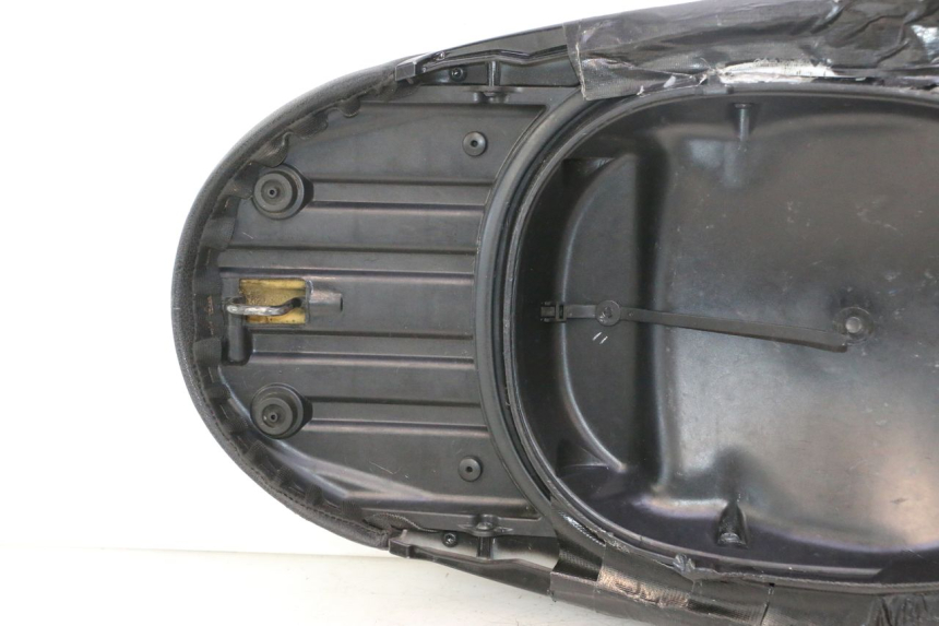 photo de SELIM PIAGGIO LIBERTY IGET 4T 50 (2021 - 2025) - Zoom do estado de desgaste