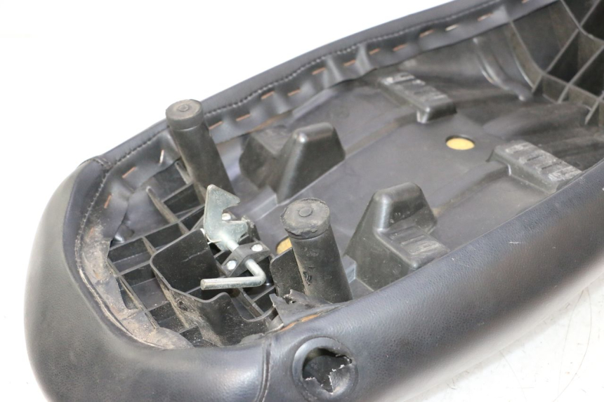 photo de SELIM PEUGEOT LUDIX SNAKE 2T 50 (2004 - 2014) - Detalhes característicos