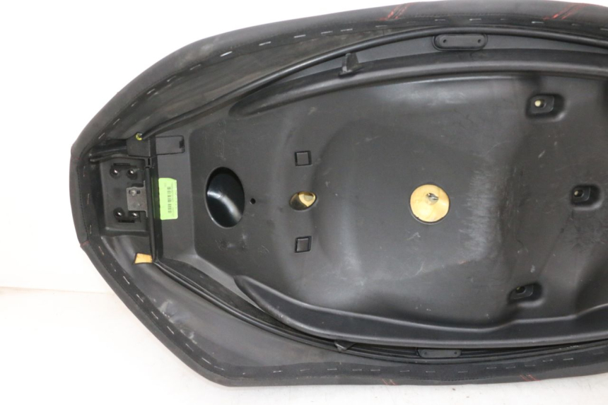 photo de SELIM PIAGGIO MP3 HPE 300 (2019 - 2026) - Marcações e referências