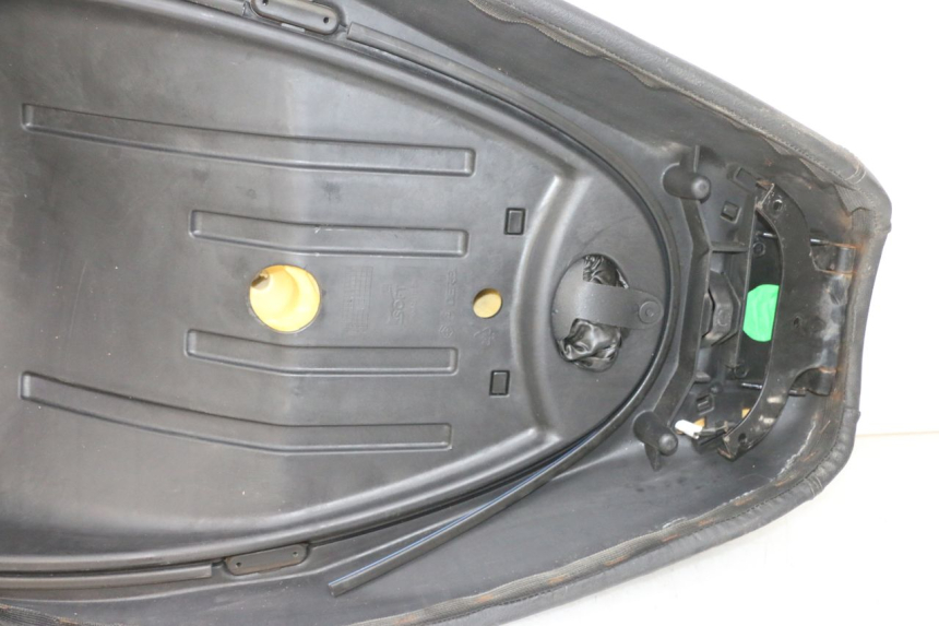 photo de SELIM PIAGGIO MP3 RL 250 (2006 - 2010) - Pontos de fixação