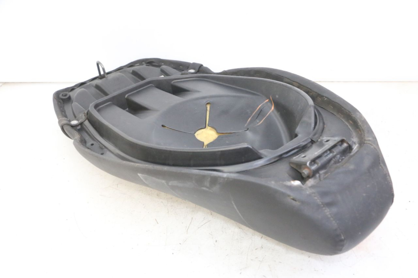 photo de SELIM PIAGGIO NRG POWER PUREJET 50 (2018 - 2021) - Zoom do estado de desgaste