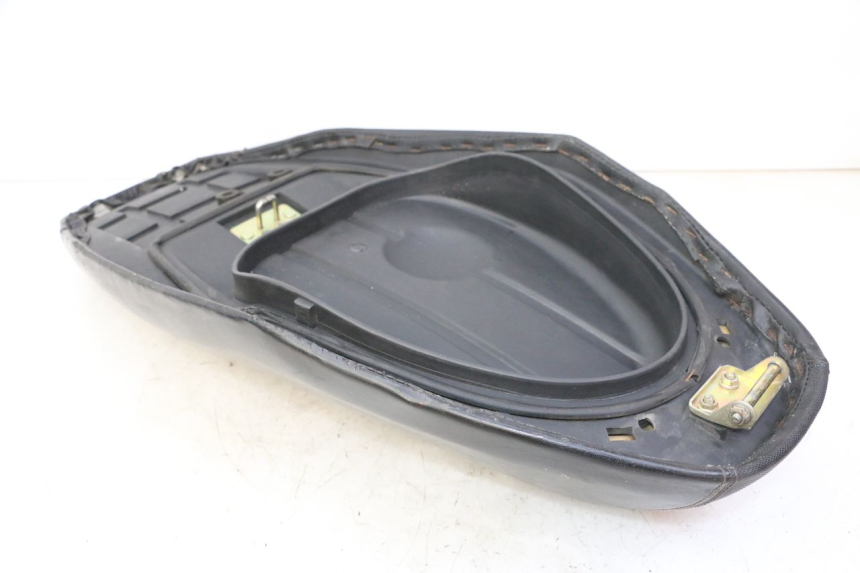 photo de SELIM PEUGEOT V-CLIC VCLIC 50 (2007 - 2013) - Pontos de fixação
