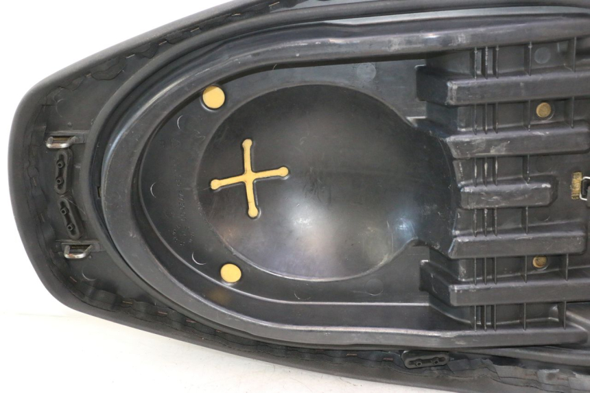 photo de SELIM YAMAHA XMAX X-MAX 125 (2006 - 2009) - Pontos de fixação