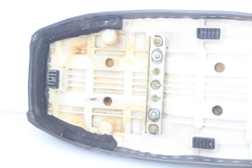 photo de SELIM SUZUKI XF FREEWIND 650 (1997 - 2003) - Detalhes característicos