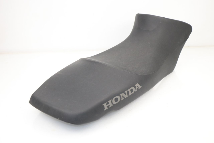photo de SELIM HONDA XLV VARADERO 125 (2000 - 2006) - Detalhes característicos