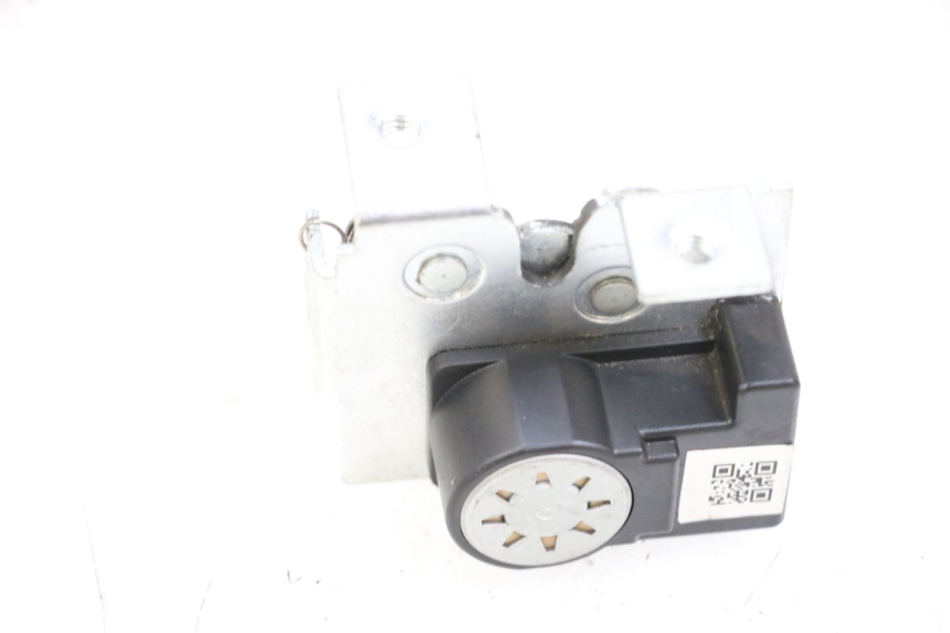 photo de FECHADURA DO BANCO SEGWAY NINEBOT E125S 1 (2022 - 2026) - Detalhe da peça