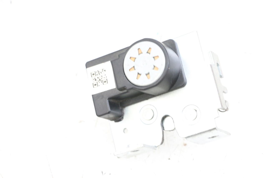 photo de FECHADURA DO BANCO SEGWAY NINEBOT E125S 1 (2022 - 2026) - Outro ângulo de visão