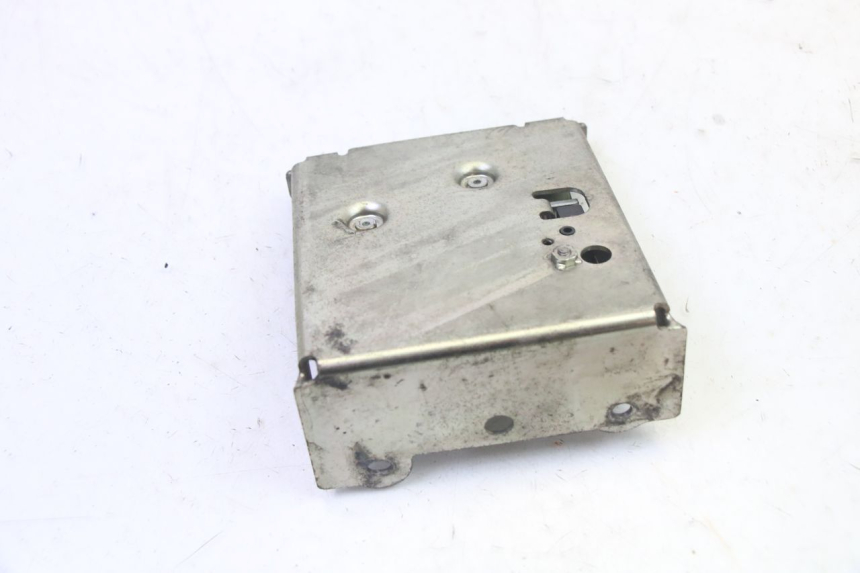 photo de FECHADURA DO BANCO HONDA FES S-WING SWING ABS 125 (2007 - 2015) - Zoom do estado de desgaste