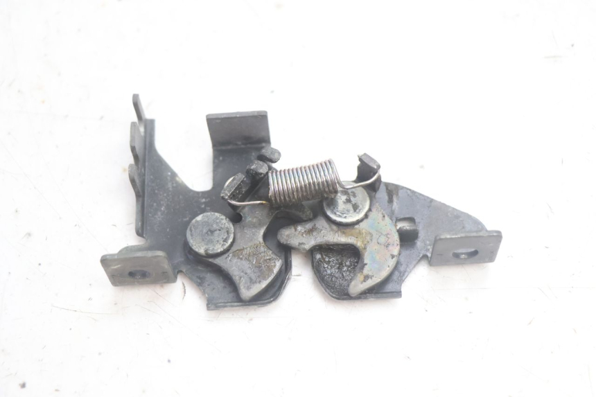 photo de FECHADURA DO ASSENTO HONDA FJS SILVER WING SILVERWING 400 (2005 - 2008) - Vista principal