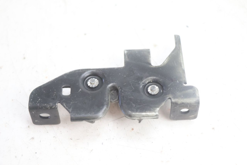 photo de FECHADURA DO ASSENTO HONDA FJS SILVER WING SILVERWING 400 (2005 - 2008) - Zoom do estado de desgaste
