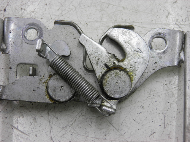photo de FECHADURA DO BANCO HONDA CBF 125 (2009 - 2015) - Detalhe da peça