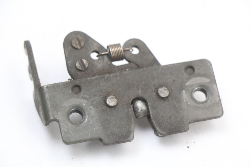 photo de FECHADURA DO BANCO PIAGGIO MP3 LT 400 (2007 - 2012) - Detalhe da peça