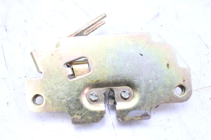 photo de FECHADURA DO BANCO PEUGEOT TWEET 4T 50 (2010 - 2014) - Detalhe da peça