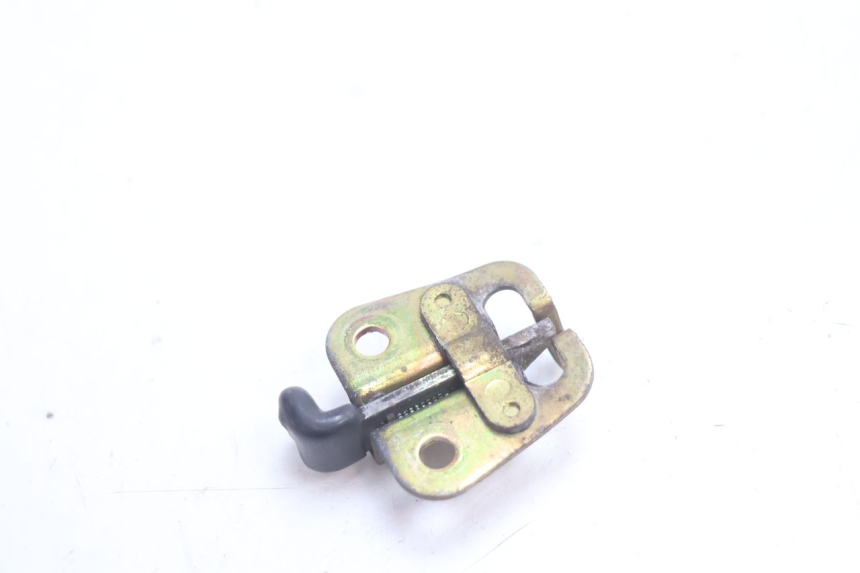 photo de FECHADURA DO ASSENTO YAMAHA YZF R GENESIS 750 (1993 - 1998) - Zoom do estado de desgaste