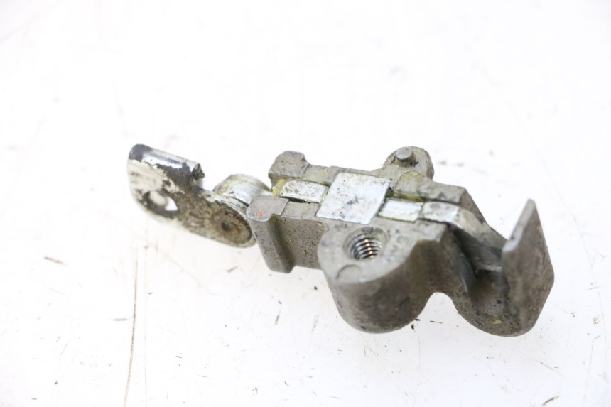 photo de FECHADURA DO ASSENTO HONDA CB F HORNET 600 (2005 - 2006) - Detalhe da peça