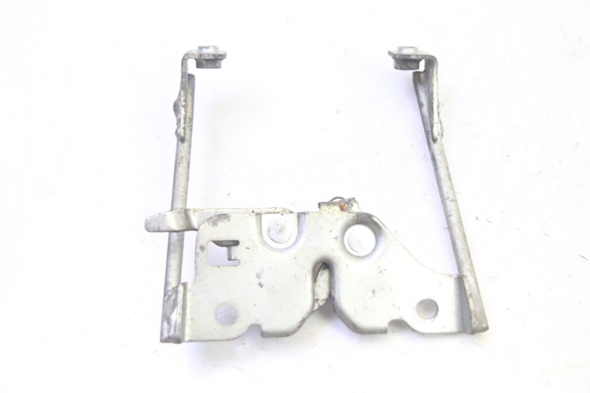 photo de FECHADURA DO BANCO HONDA CBF 125 (2009 - 2015) - Outro ângulo de visão