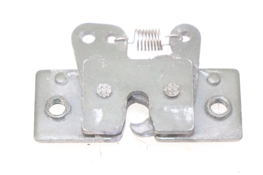 photo de FECHADURA DO BANCO PEUGEOT ELYSTAR 50 (2002 - 2014) - Detalhe da peça