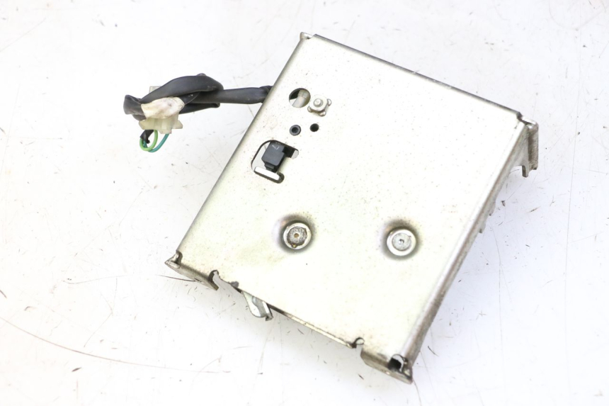 photo de FECHADURA DO BANCO HONDA FES S-WING SWING ABS 125 (2007 - 2015) - Detalhe da peça