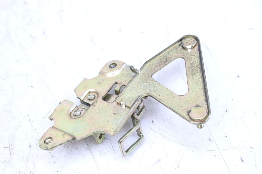 photo de FECHO DO BANCO SYM FIDDLE 3 III 125 (2014 - 2020) - Detalhe da peça