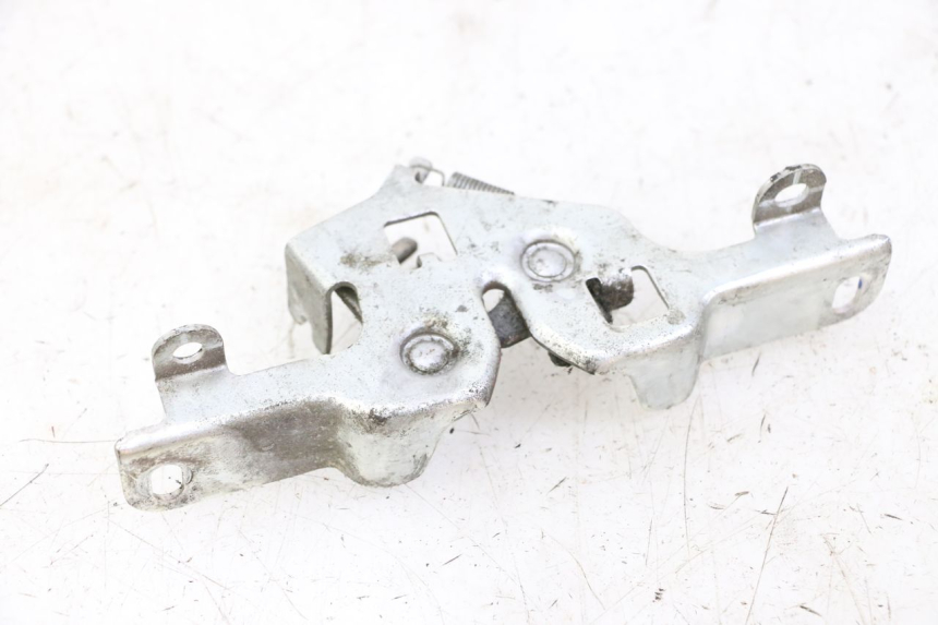 photo de FECHADURA DO BANCO HONDA FORZA ABS 300 (2013 - 2017) - Detalhe da peça